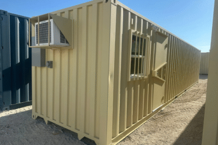 40ft Mobile Office Shipping Container with Storage (10/30) (40HCMOS1030)